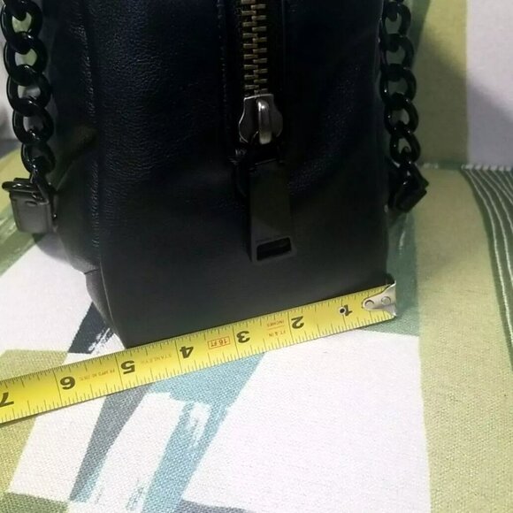 Rebecca Minkoff Edie Maxi Top Zip Shoulder Bag In Black Chevron Pattern Leather - Picture 6 of 11